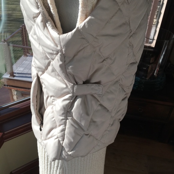 Kenneth Cole Reaction Puffer Vest. Size M. EUC. - Picture 5 of 16